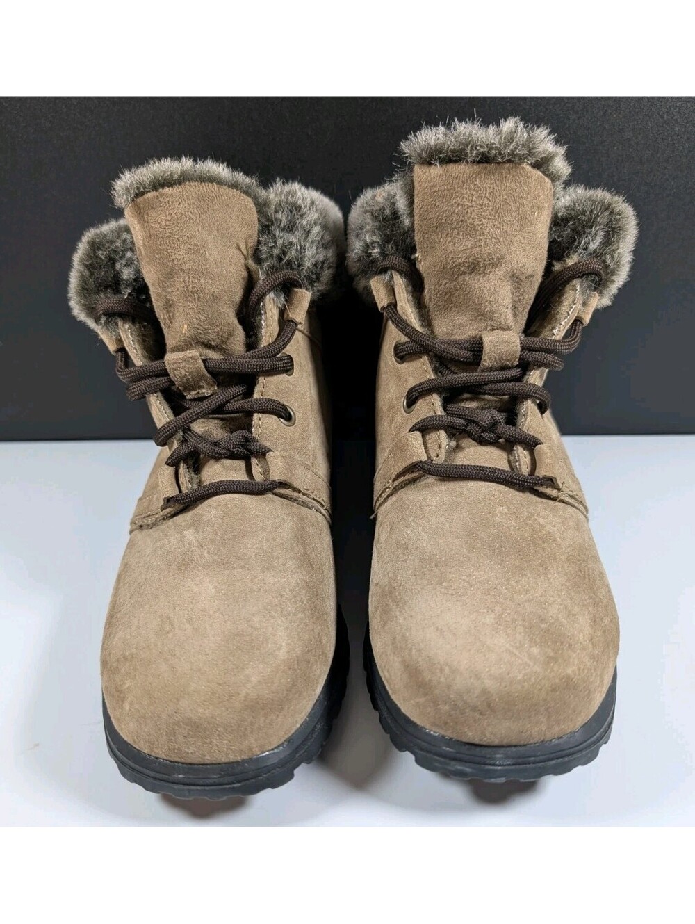 Cobbie Cuddlers Womens 6.5 Brown Suede Leather Faux Fur Lace Up Winter Boots Lug